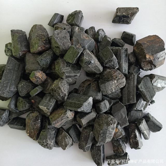 电气石粉 从矿物到多领域应用的“环境卫士”与功能材料